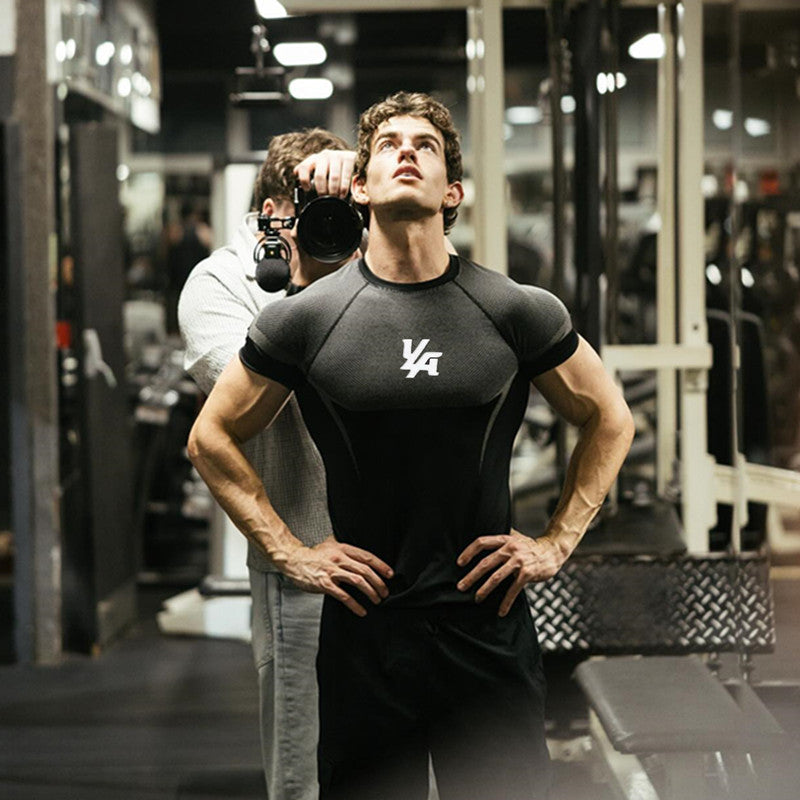 YOUNGLA's new American style running, sports and casual short-sleeved T-shirt for training and fitness, quick-drying, elastic an