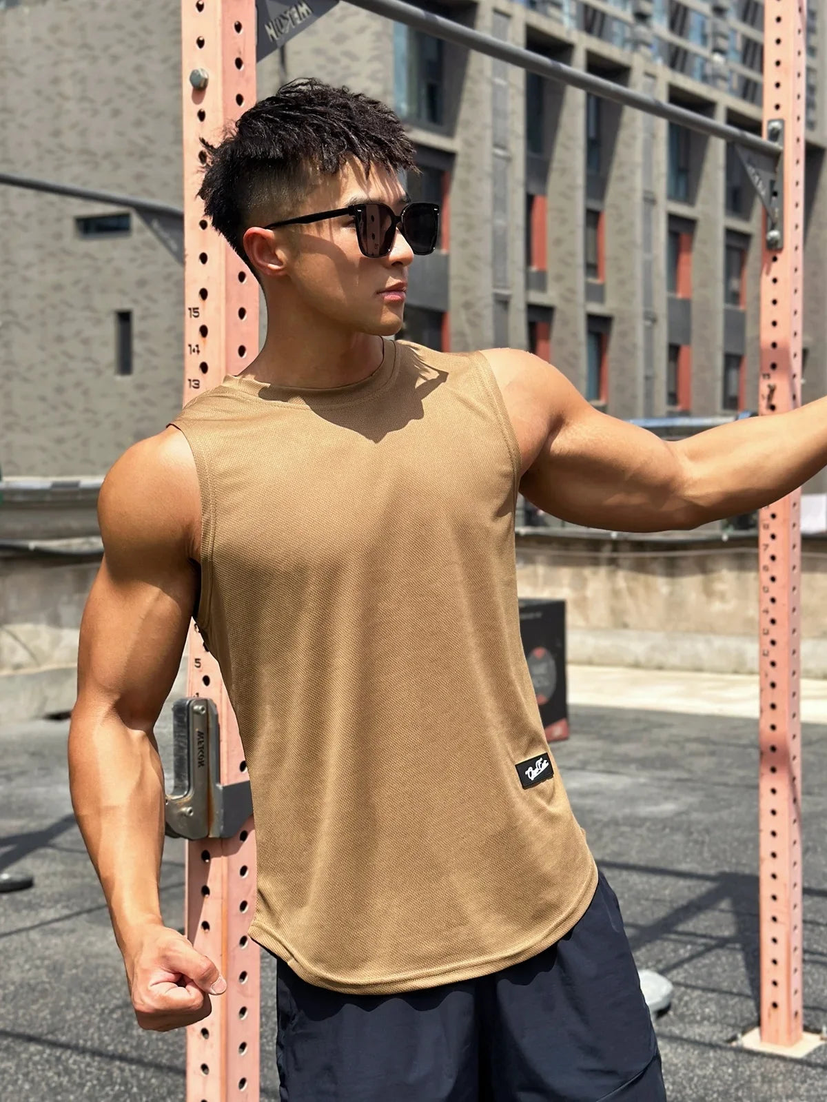 2025 Summer New Trend Men tank top Pullover Round Neck Mesh Bottom Shirt Sports Fitness Top Sleeveless Vest Quick Dry undershirt
