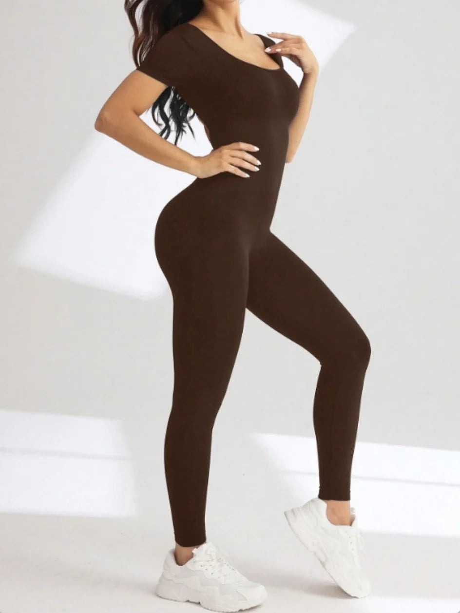 One piece seamless spandex U-neck short sleeved bodysuit with hip lifting, gym clothing, women's fitness jumpsuit