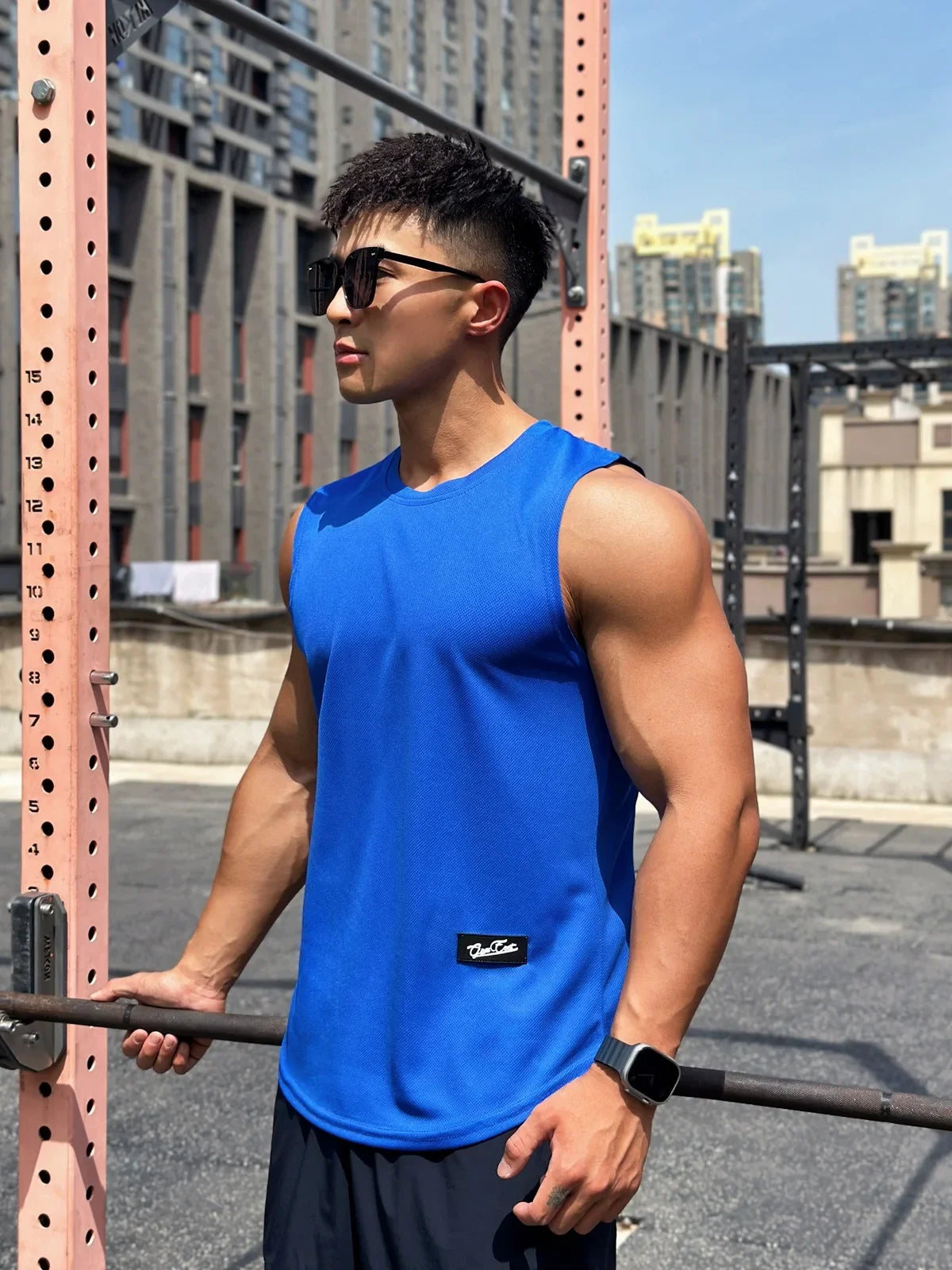 2025 Summer New Trend Men tank top Pullover Round Neck Mesh Bottom Shirt Sports Fitness Top Sleeveless Vest Quick Dry undershirt