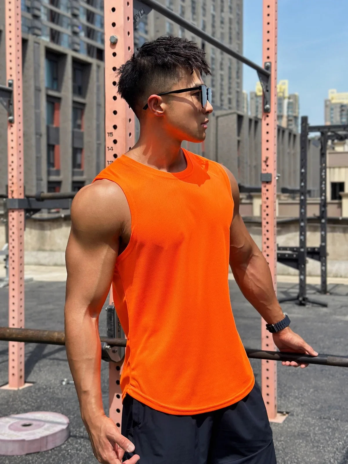 2025 Summer New Trend Men tank top Pullover Round Neck Mesh Bottom Shirt Sports Fitness Top Sleeveless Vest Quick Dry undershirt