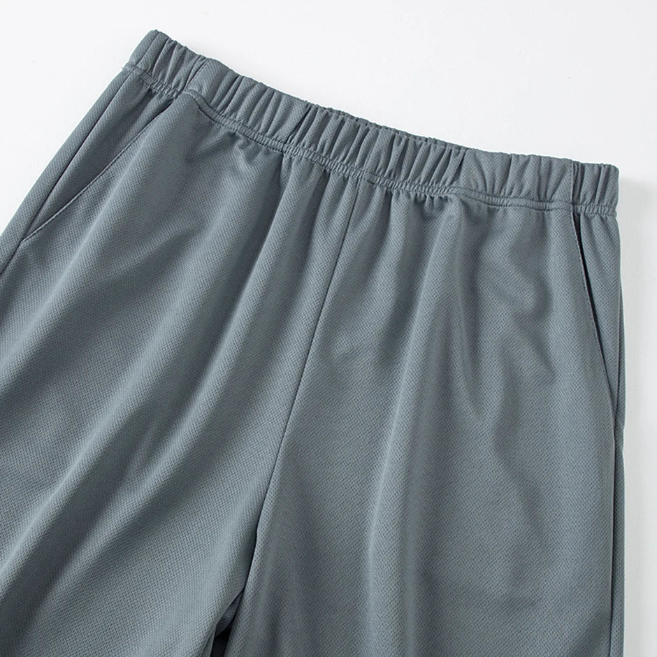 2-Piece Men's Summer Quick drying Sports Suit Loose And Breathable Short Sleeved T-shirt Running And Fitness Black Pocket Shorts