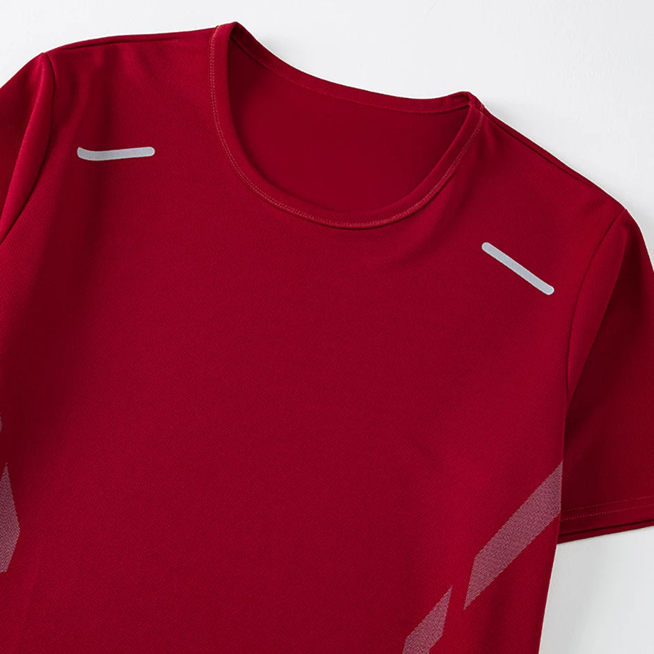 2-Piece Men's Summer Quick drying Sports Suit Loose And Breathable Short Sleeved T-shirt Running And Fitness Black Pocket Shorts