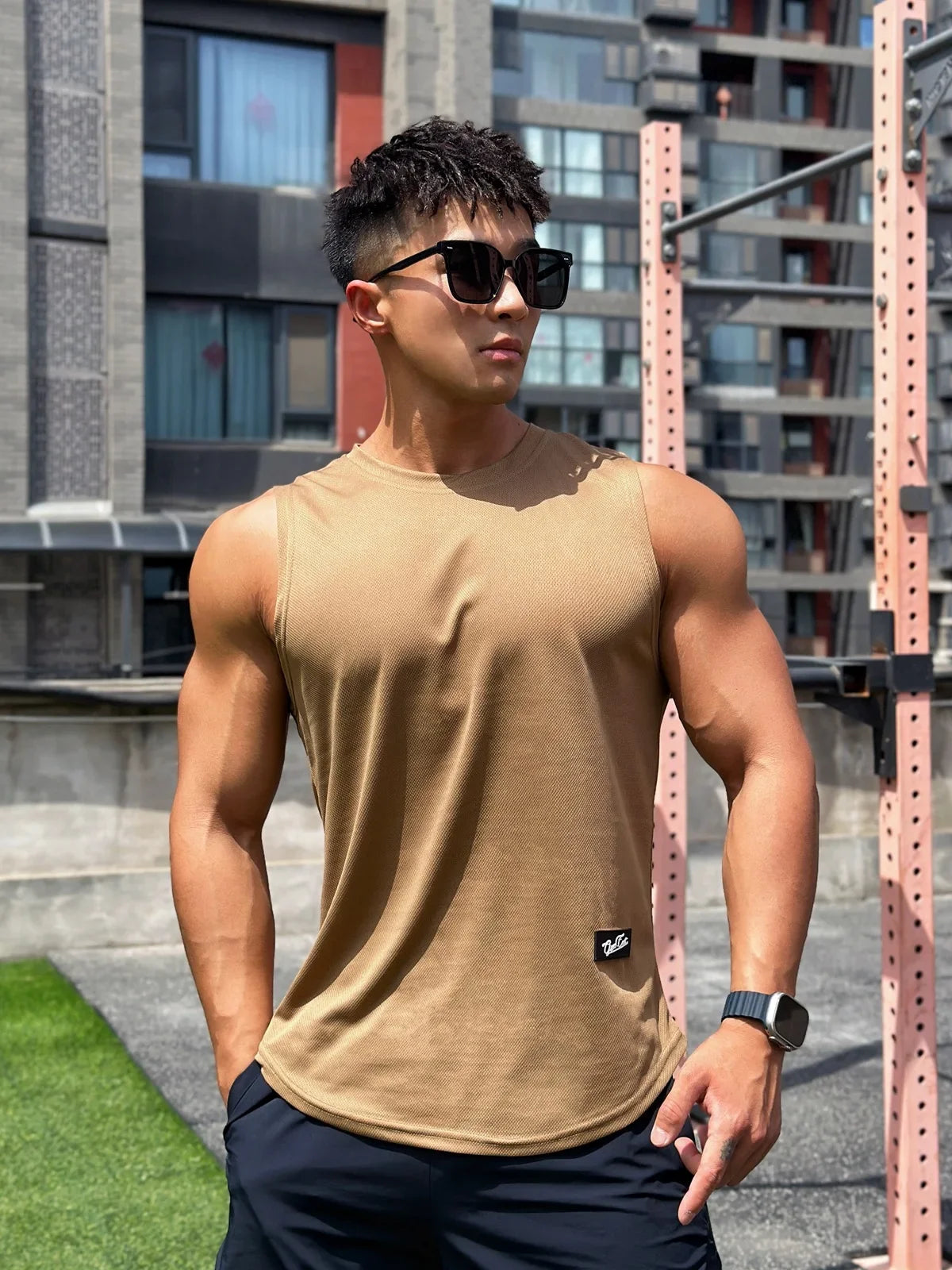 2025 Summer New Trend Men tank top Pullover Round Neck Mesh Bottom Shirt Sports Fitness Top Sleeveless Vest Quick Dry undershirt
